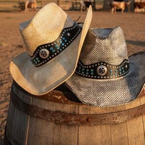 Gray Western Straw Cowboy Hat with Leather Band